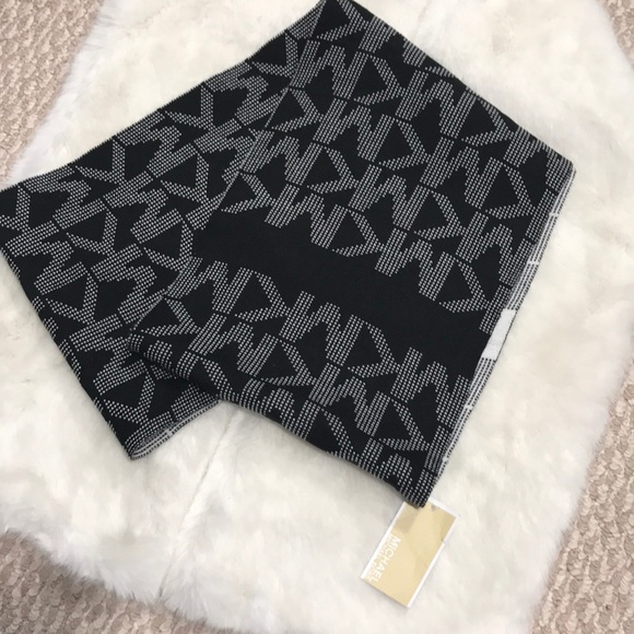 Michael Kors Accessories - Michael Kors Scarfs Size O/S